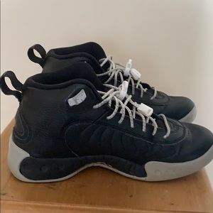 Air Jordan Youth Basketball shoes